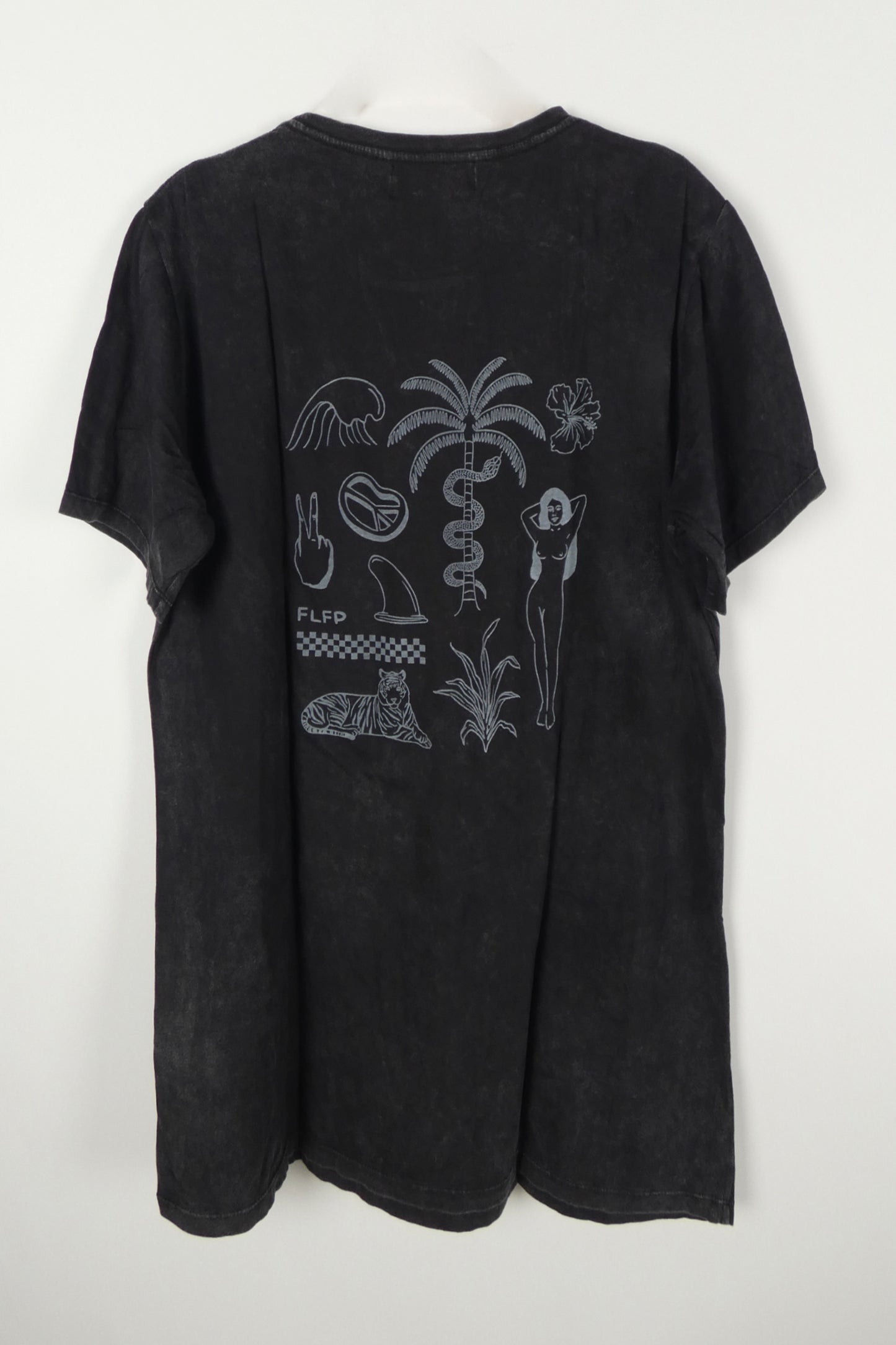 TEE PLEASURE