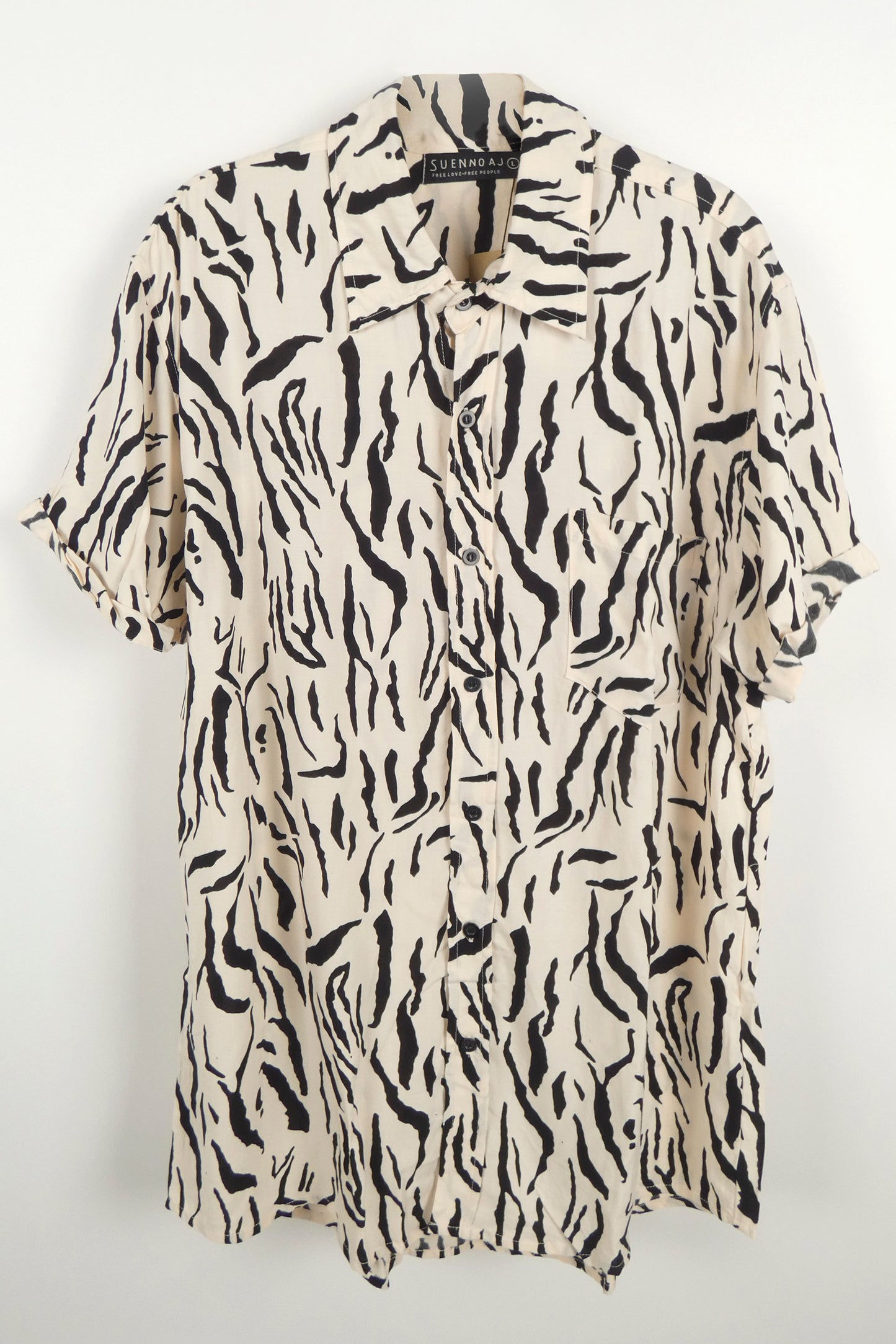 SHIRT LIPAT WILDE