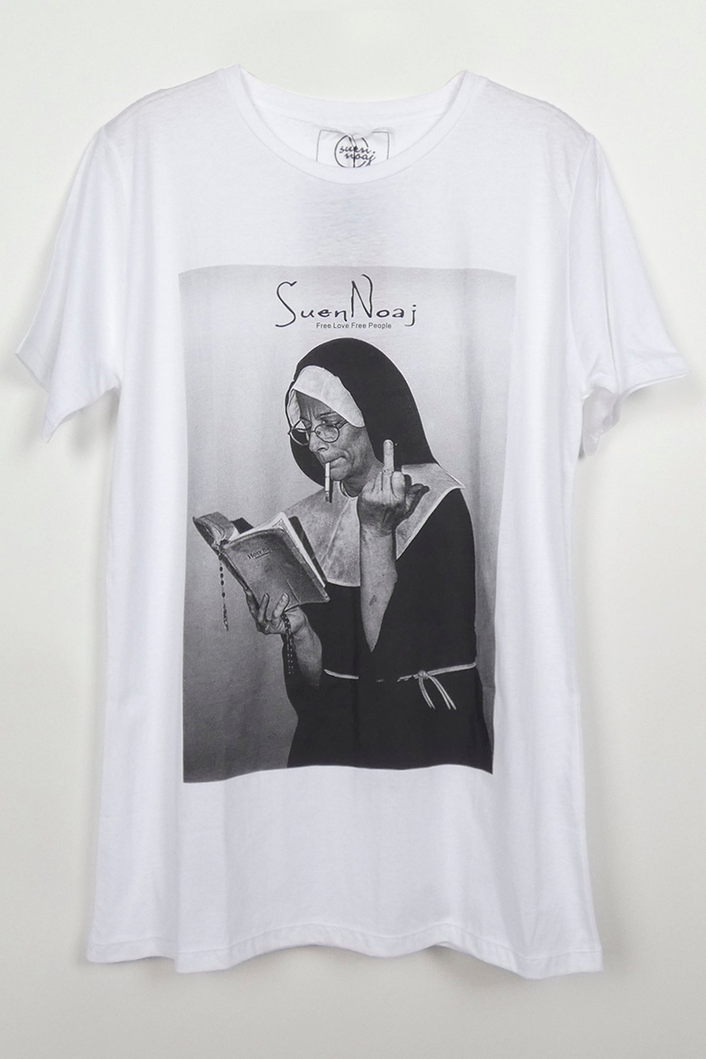 Tee Monja