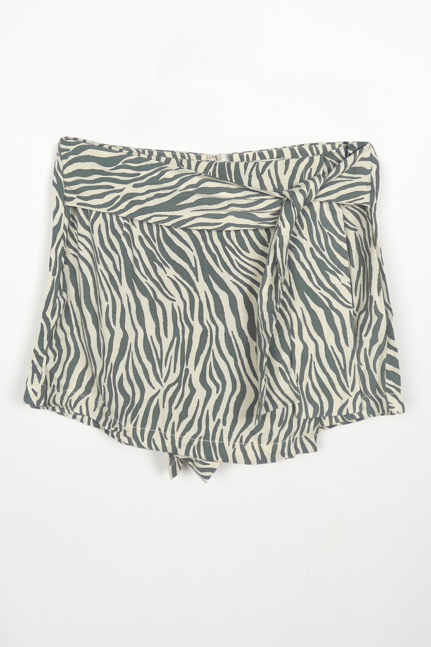 Short Fiki Zebra